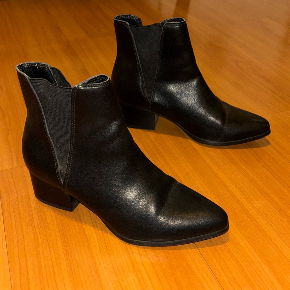 Urban Outfitters leather ankle boots